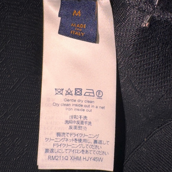 Louis Vuitton Textured Black Jacket - Picture 7 of 8